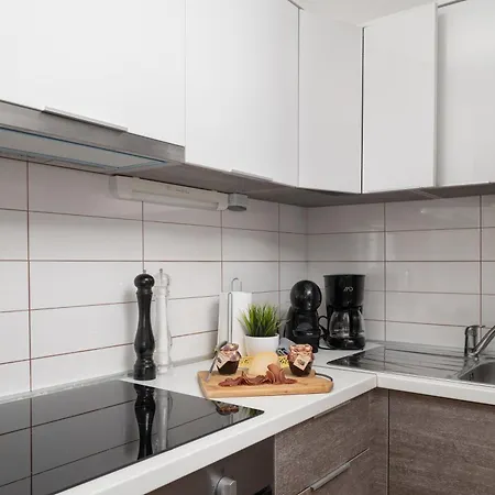 Sunny 1044 Apartament *